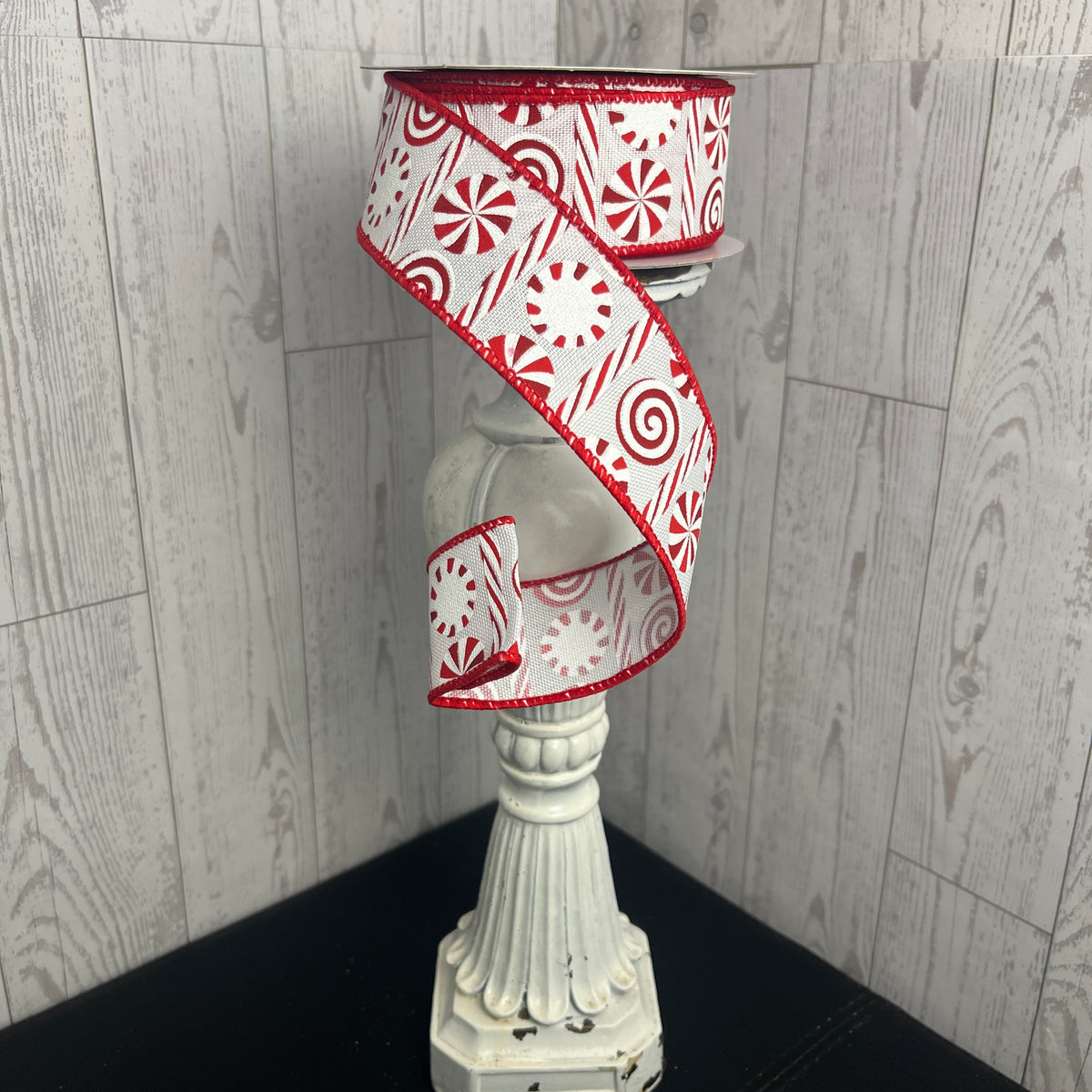 1.5"X10YD PEPPERMINT STRIPES- Red and White