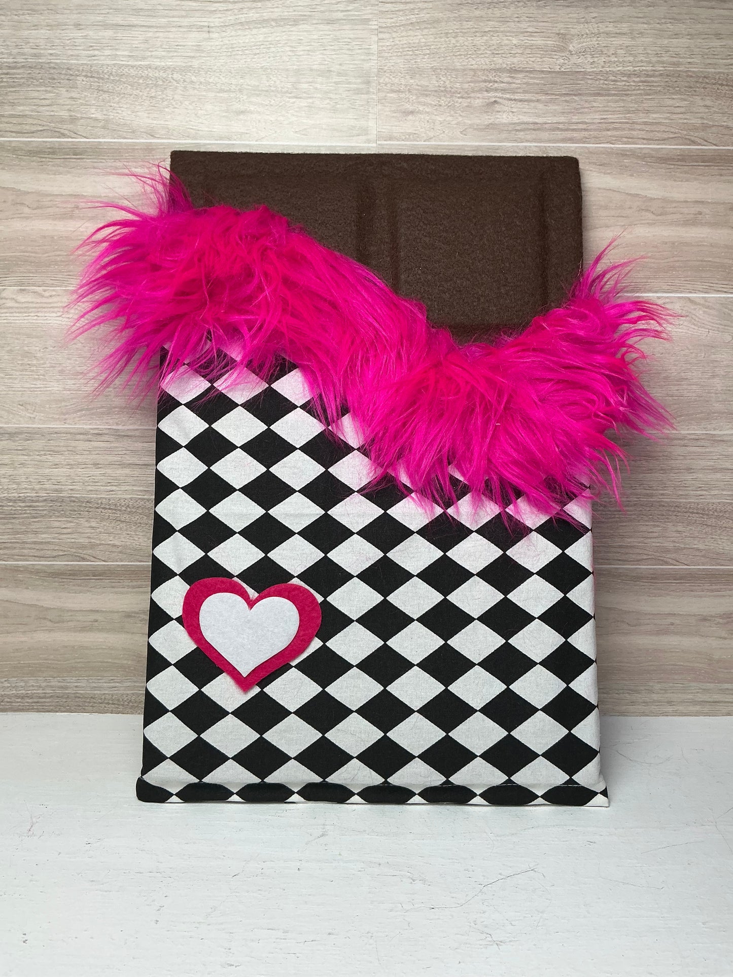 Faux Chocolate Candy Bar - Harlequin with Hot Pink Fur (pink & white heart) - Large