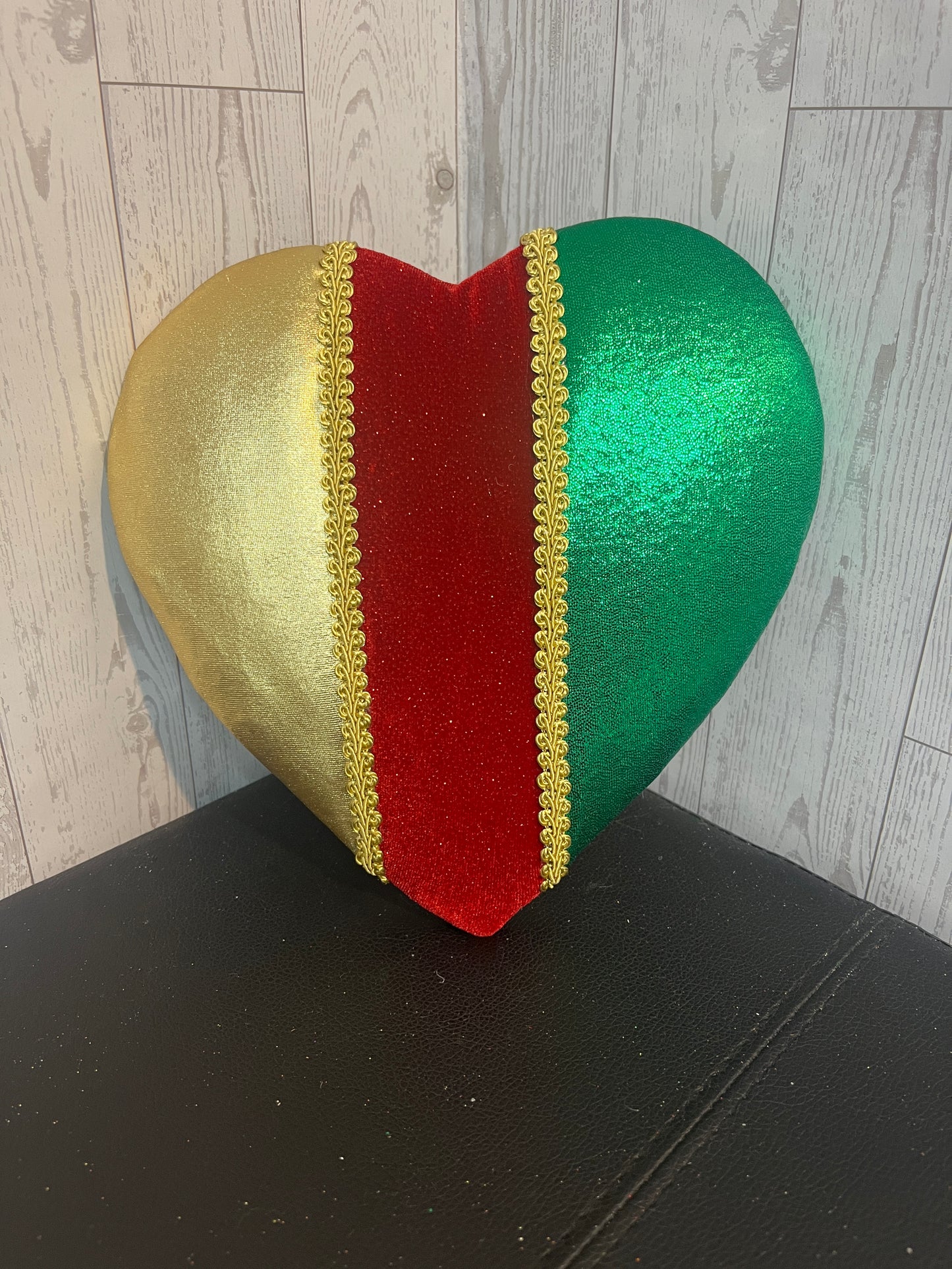 8.5” Traditional Christmas Heart attachment
