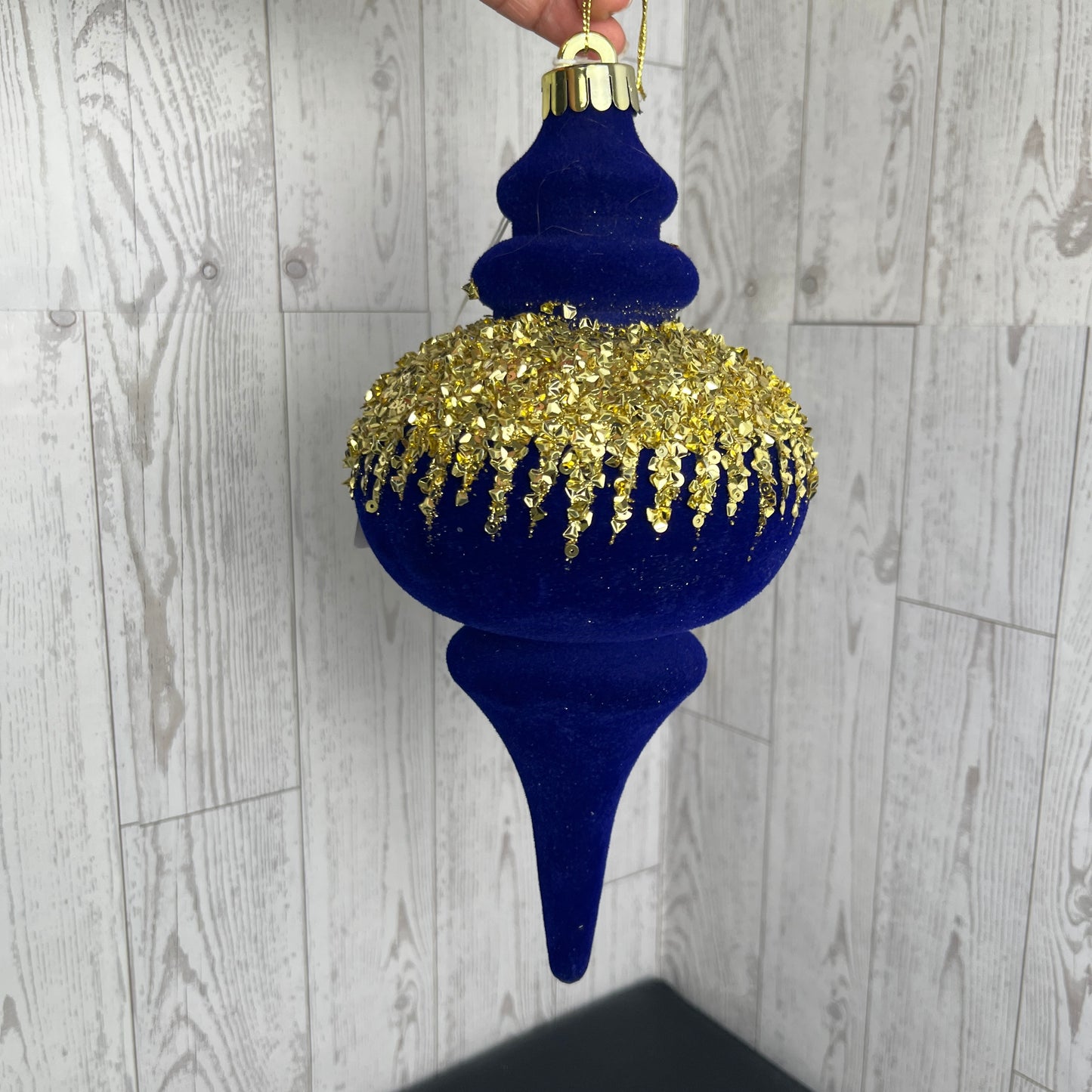 9.75”L x 4.75” Flocked Finial Navy gold