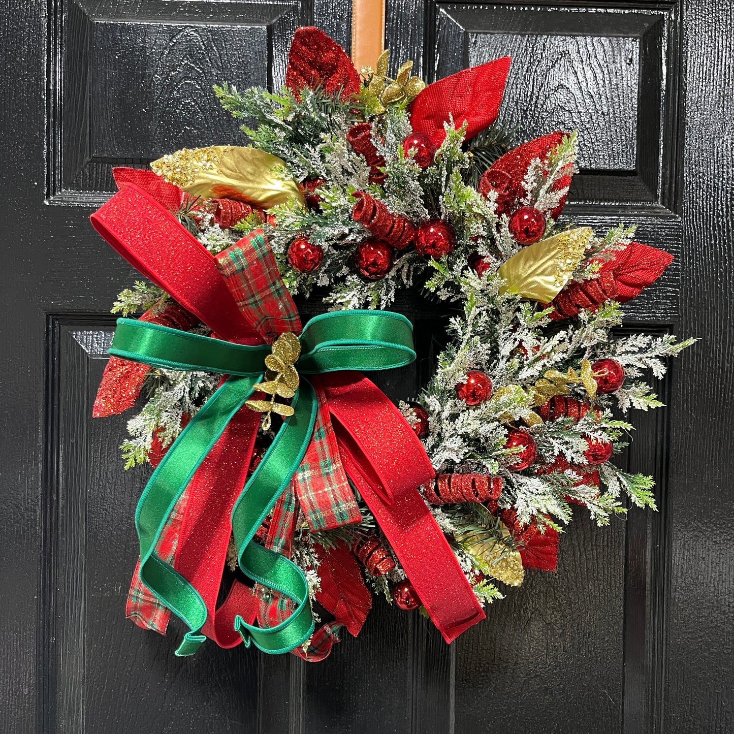 14” Christmas Plaid with Gold poinsettia Wreath