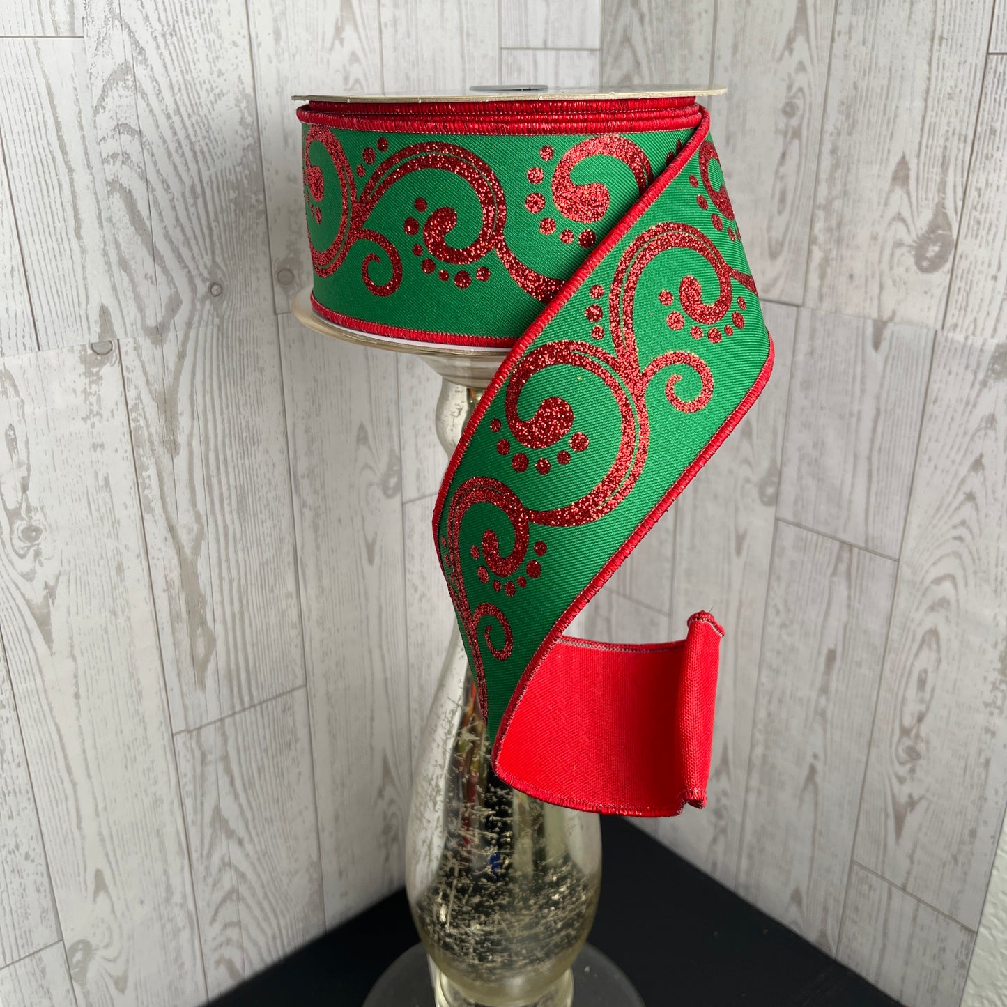 2.5"X10YD SWIRLS/FUSED Emerald Red