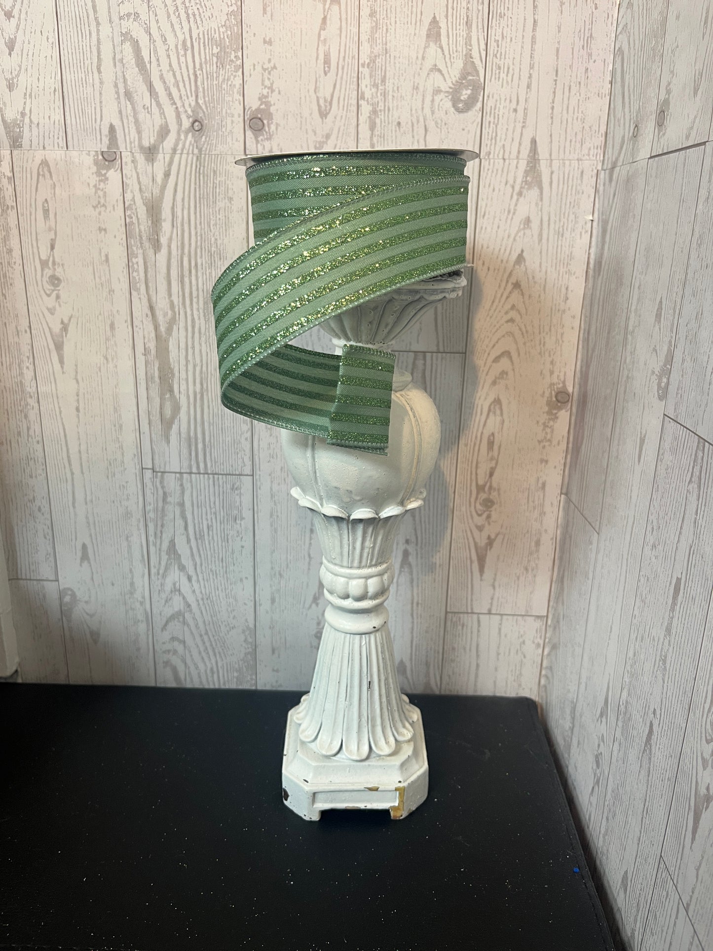 1.5"X10YD GLITTER VERTICAL STRIPE Sage Green