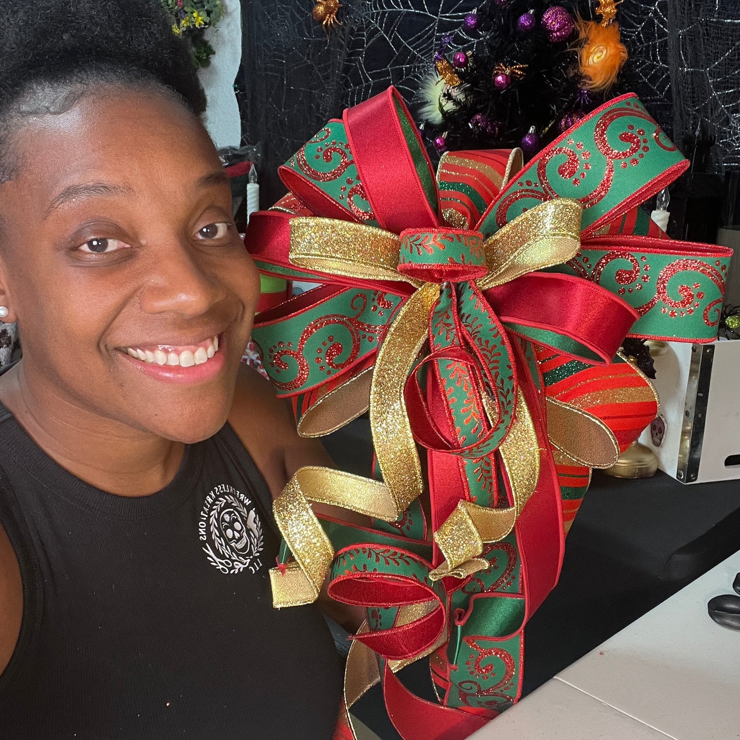 Handmade Luxury Traditional Green, Red, Gold Bow