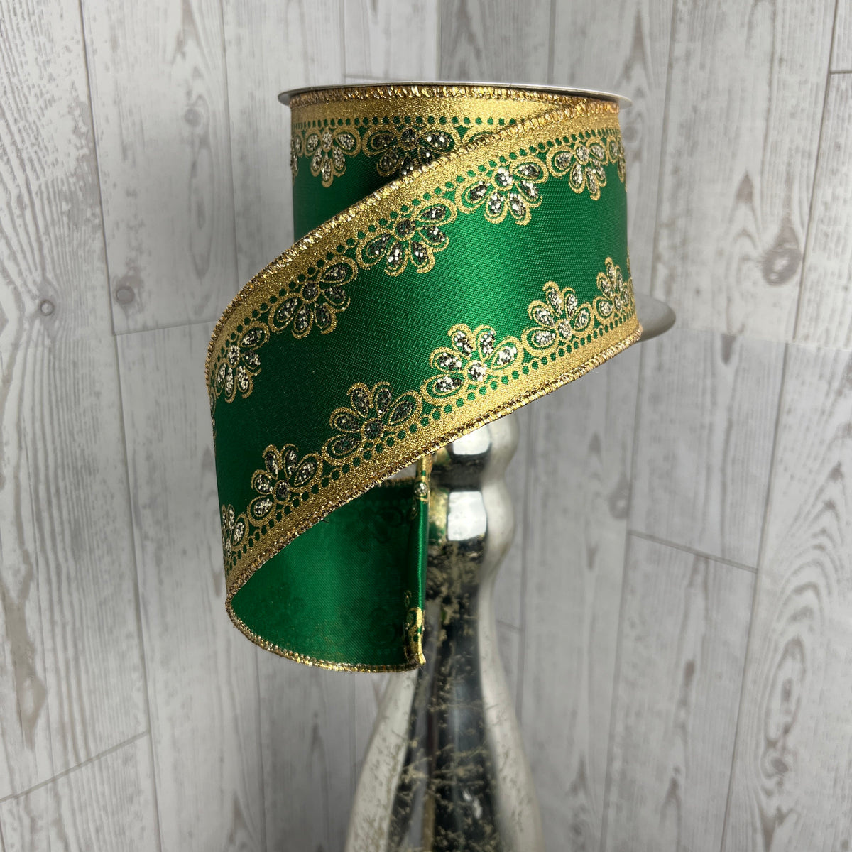 2.5"X10YD LUX SCALLOP TRIM Emerald Green Gold Champagne