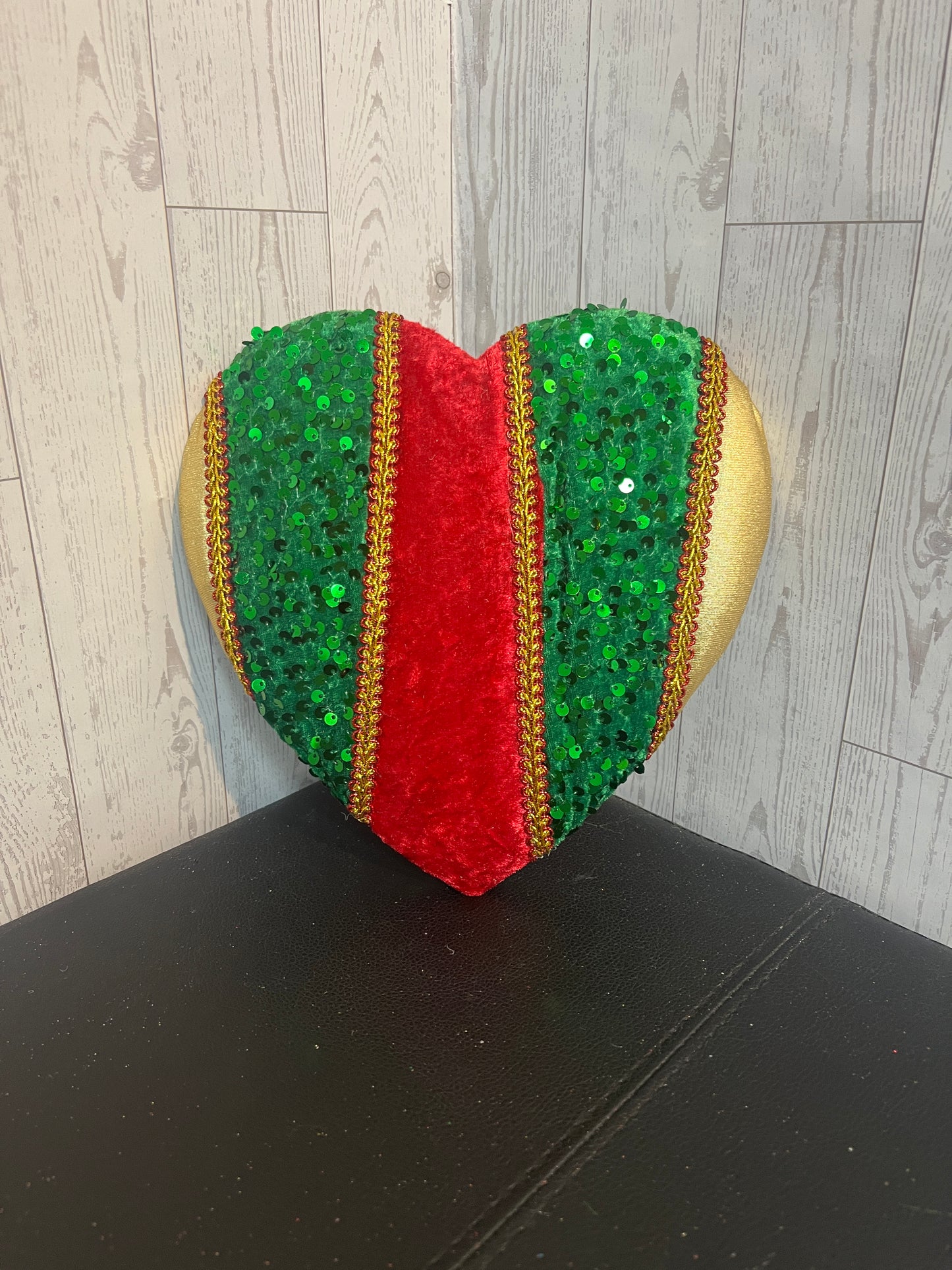 8.5” Traditional Christmas Heart attachment