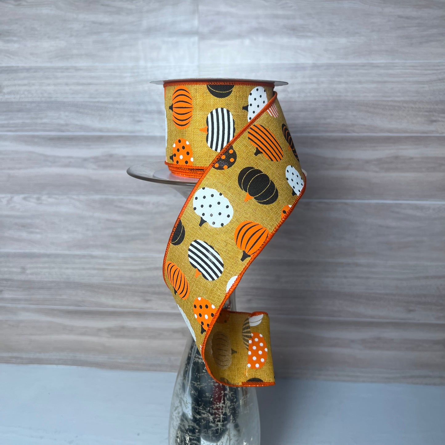 2.5"X10YD PATTERNED PUMPKINS- DK MUSTARD/WHT/ORG/BLK