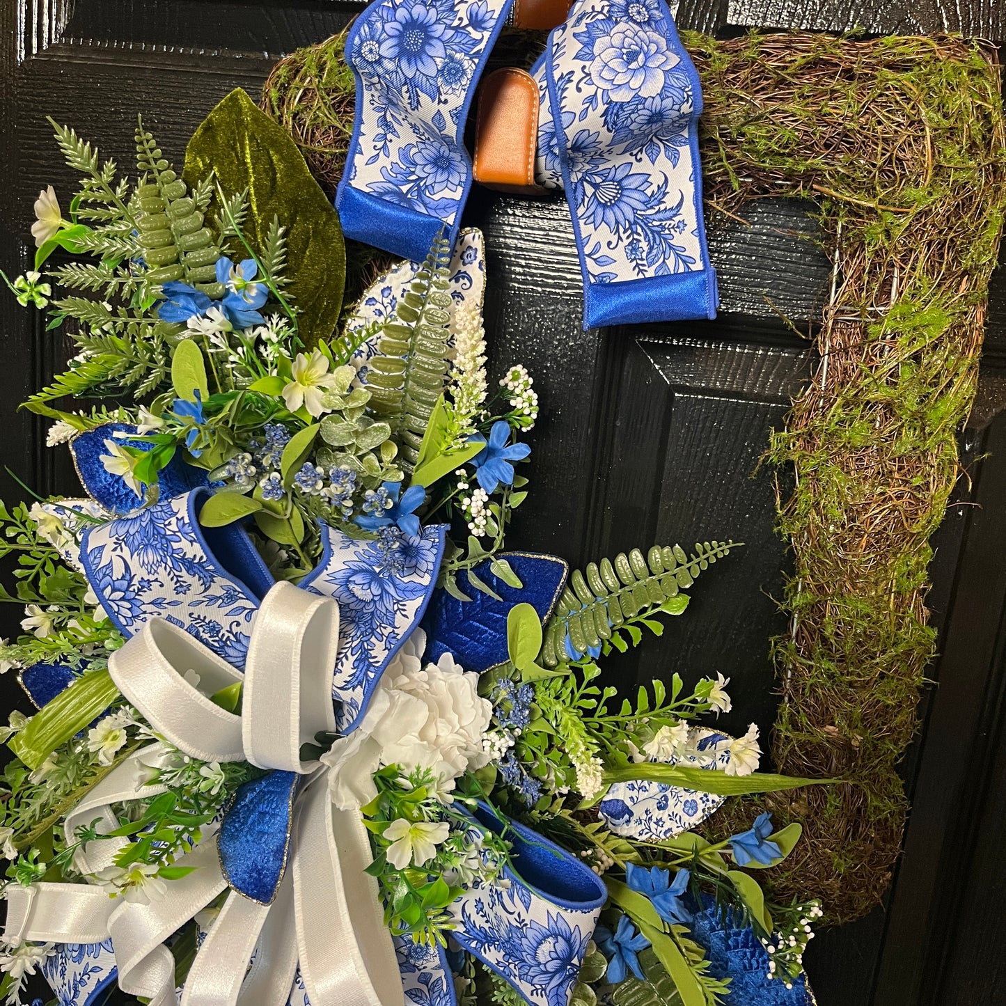 Spring Blue & White Chinoiserie Moss Rectangle Wreath