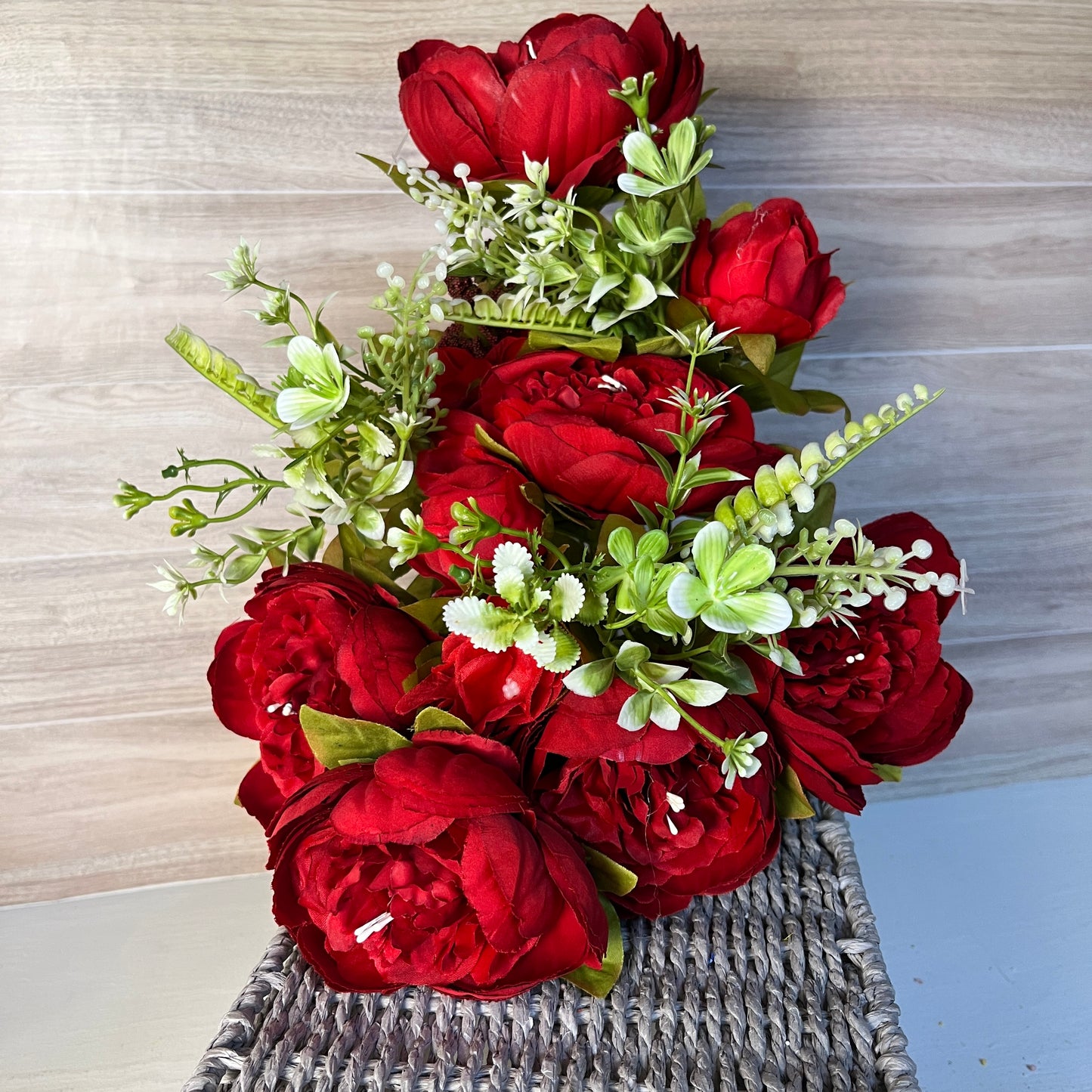 Red Passionate Peony W/ Foliage Bush (13stem)