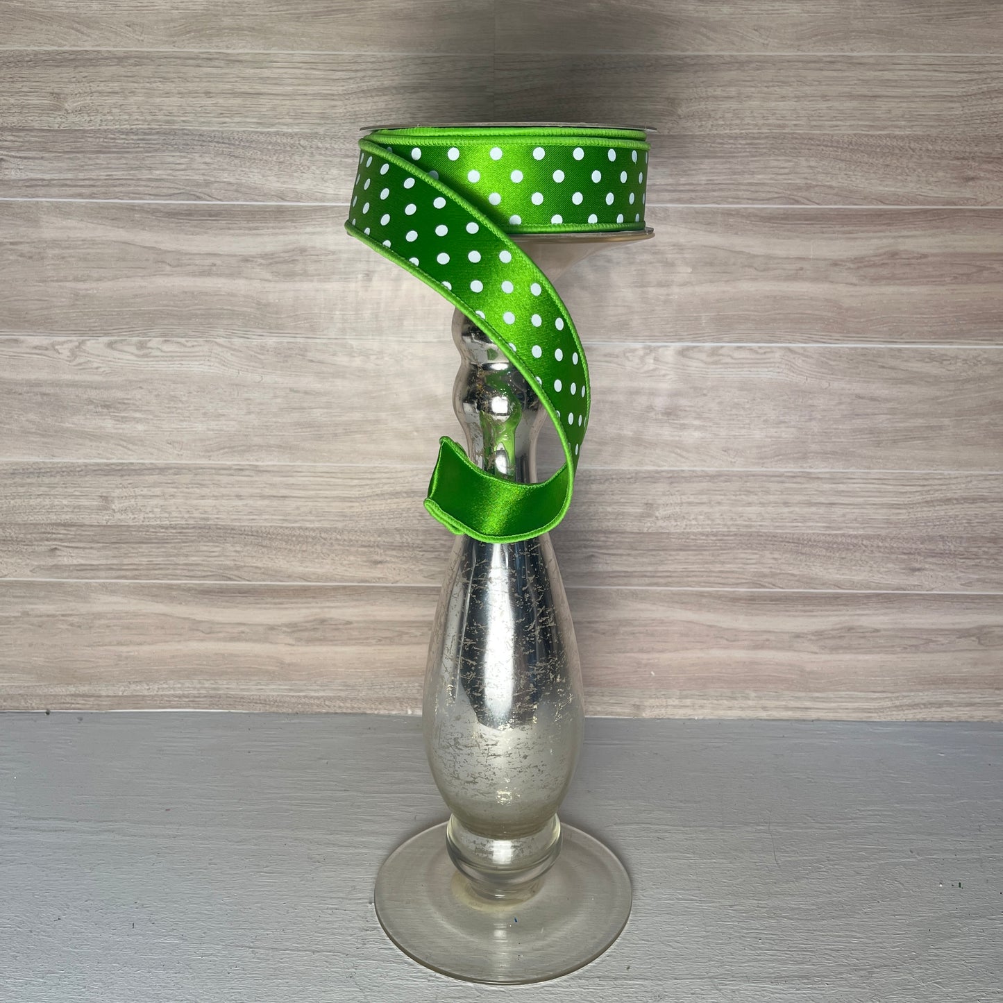 1.5" Green w/White Polka Dots Ribbon