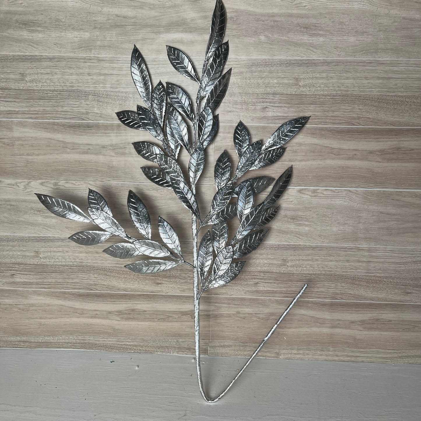 Shimmer & Glitter Leaf Spray- Silver