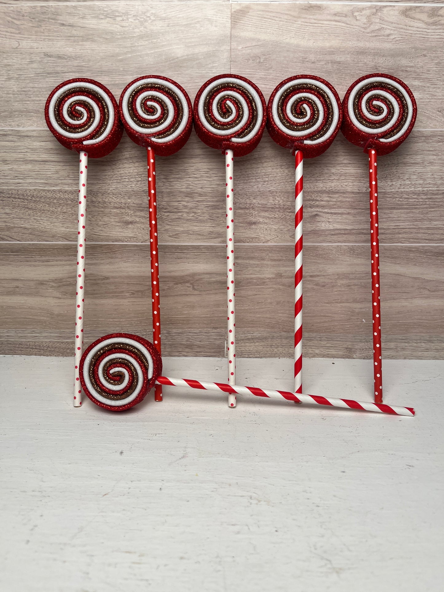 Gingerbread Mini Lollipops Red, White, Brown (6)