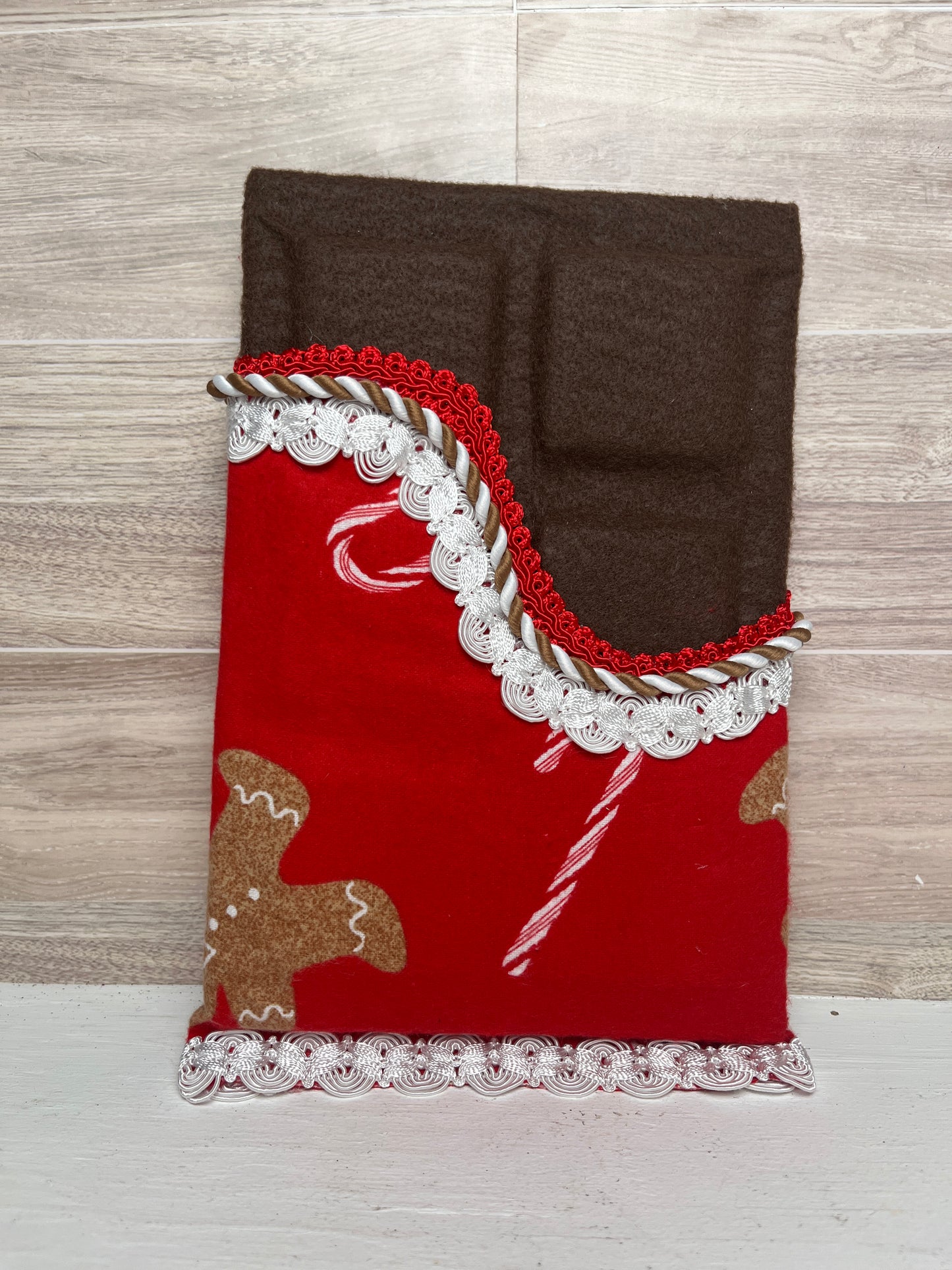Faux Chocolate Candy Bar - Gingerbread White, Red w/trim