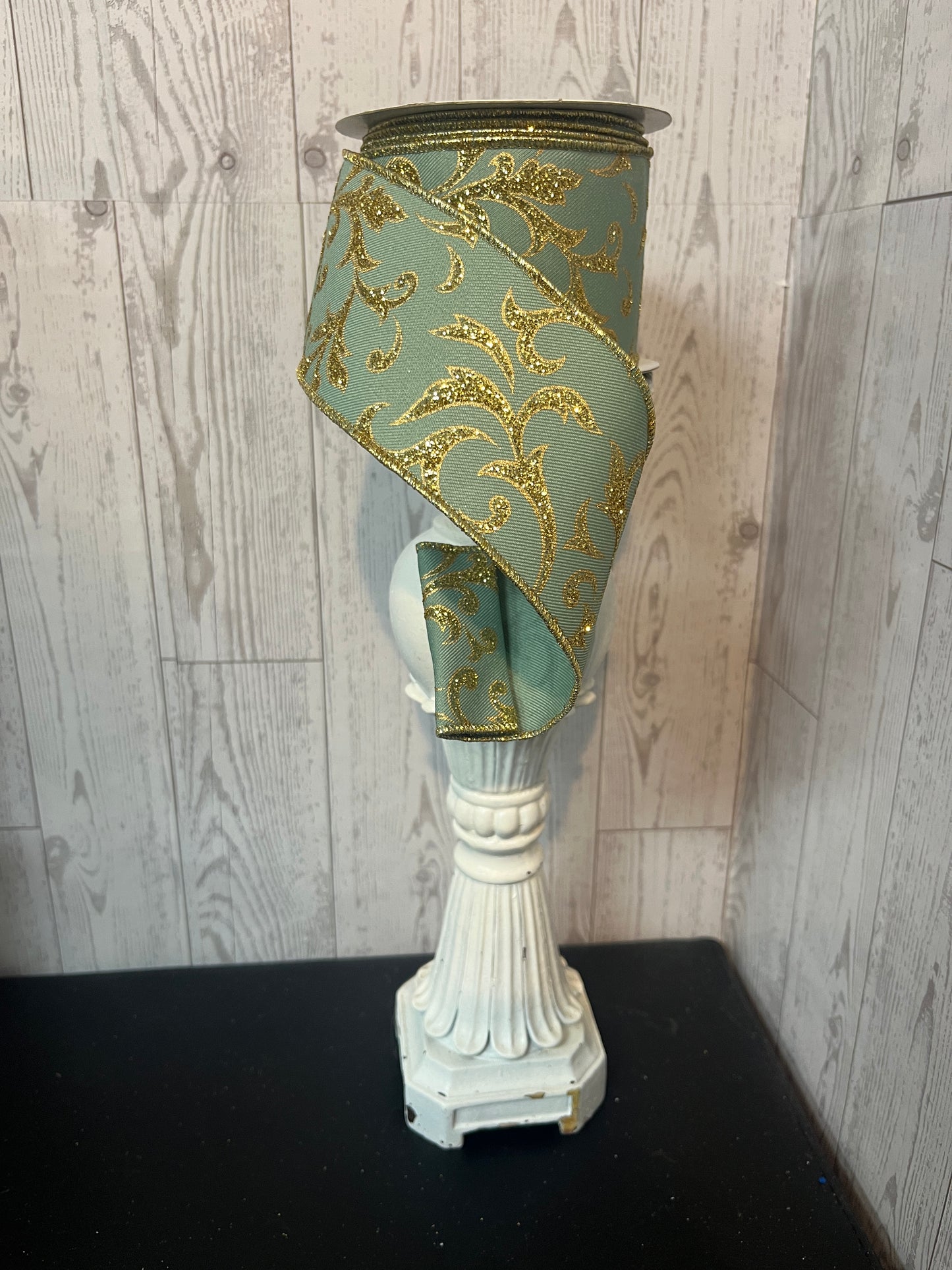 2.5"X10YD ACANTHUS LEAF Sage Green, Gold