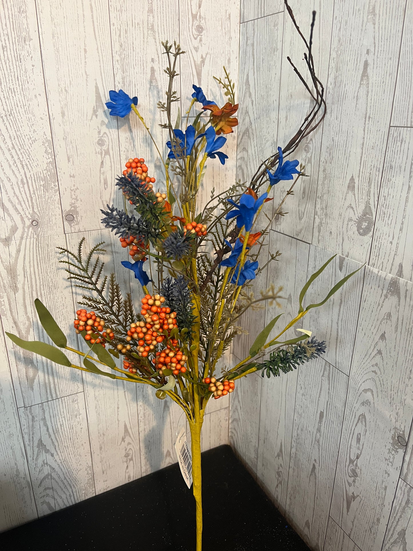 Navy, Rust, Off White Piglet Bush