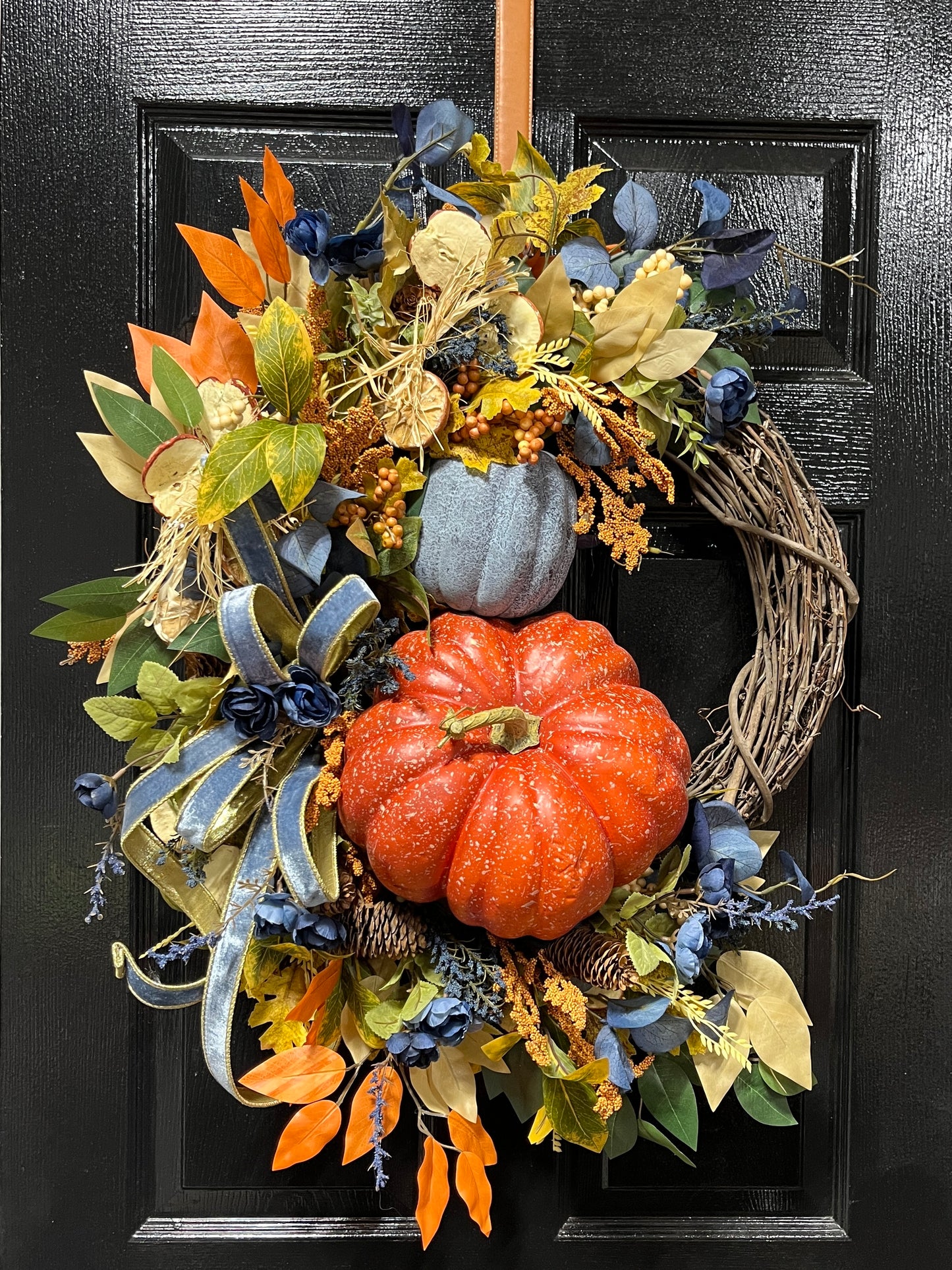 18” Fall Pumpkin Grapevine Wreath