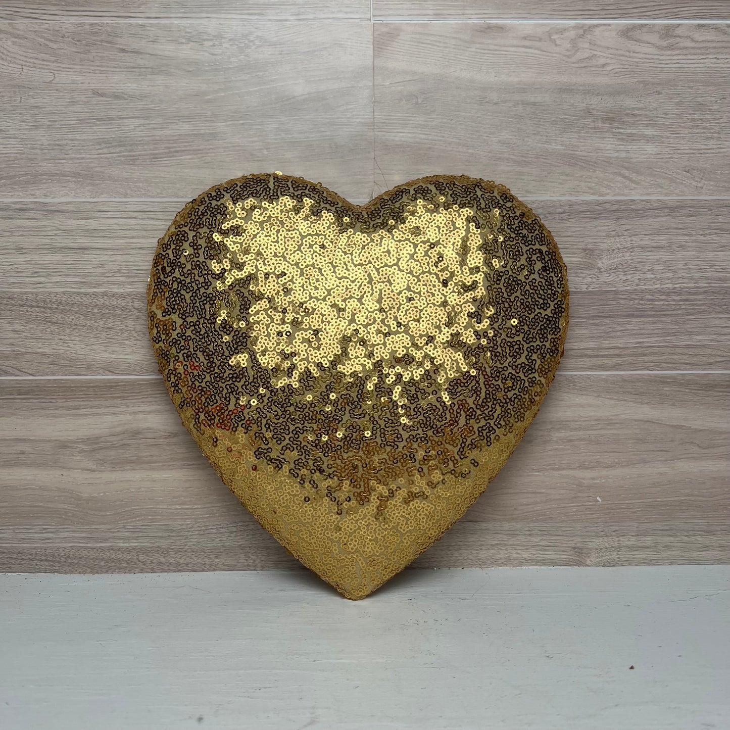 8.5" Gold Mini Sequin Heart Attachment