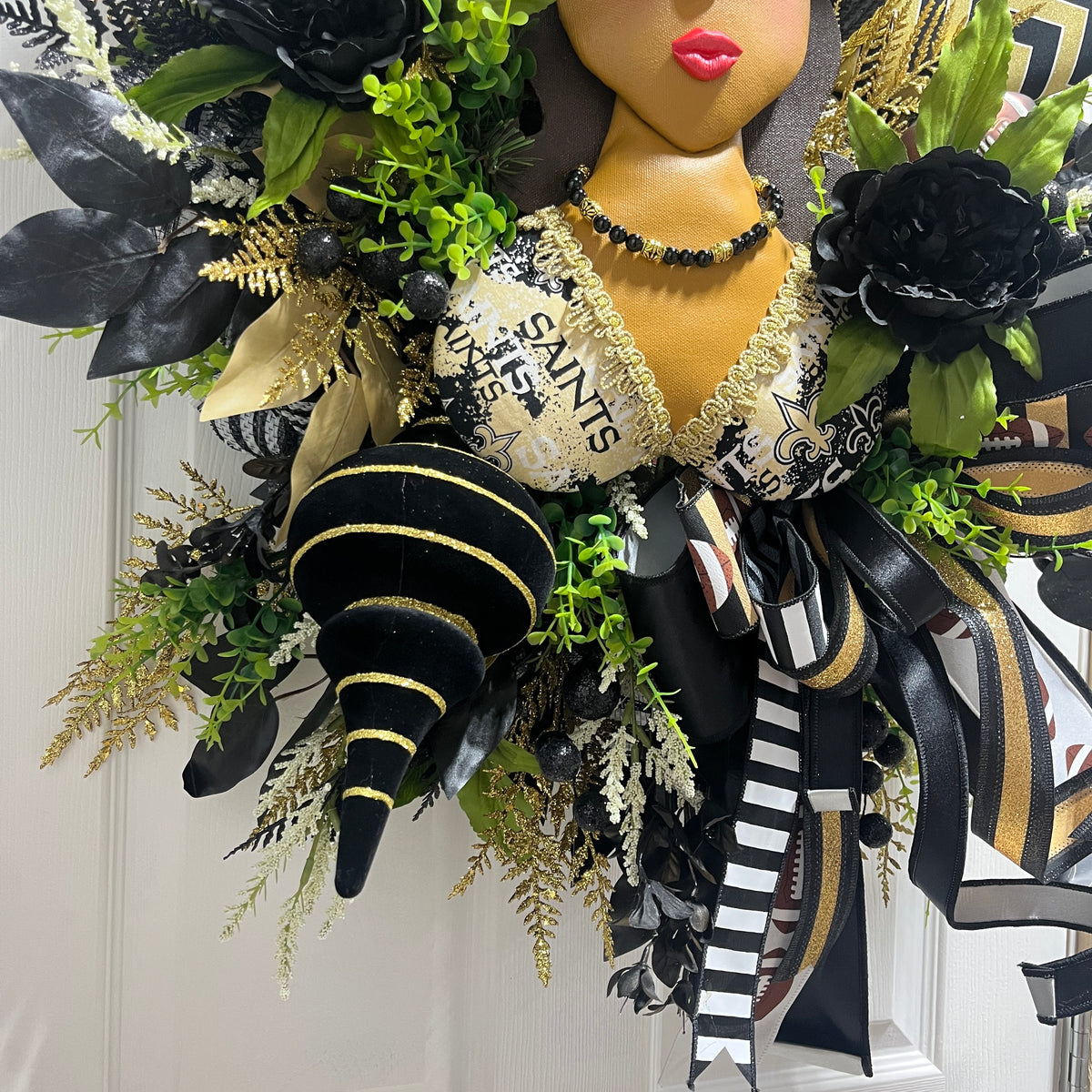 24” Black and Gold themed Brown Woman with glasses and hat Wreath