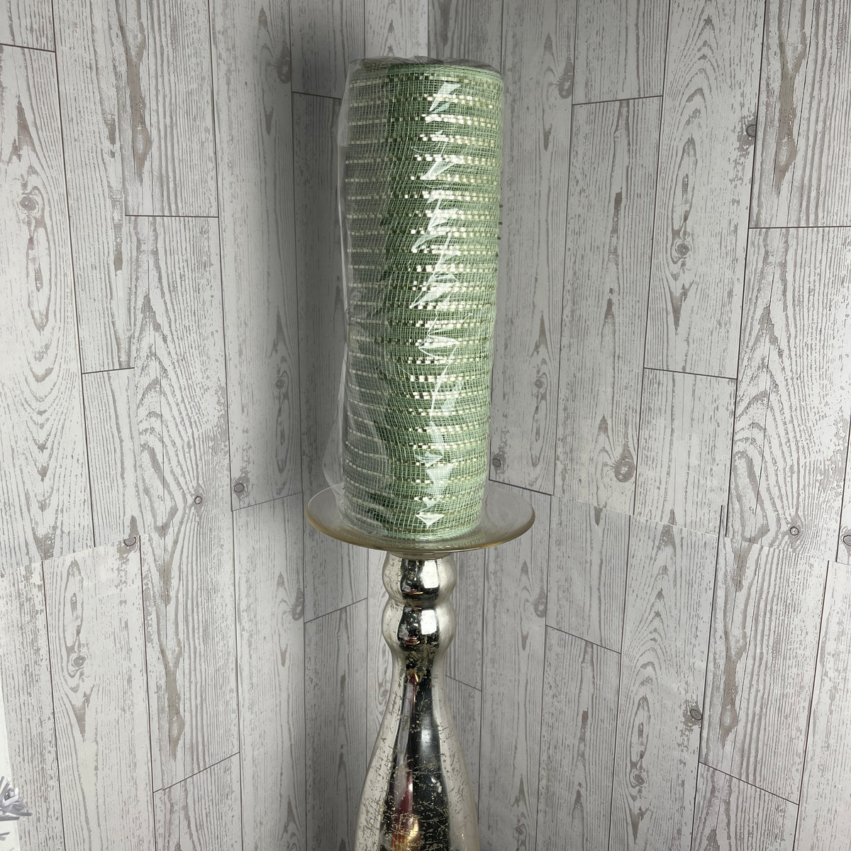 10.25"X10YD MATTE WIDE FOIL MESH Sage Green