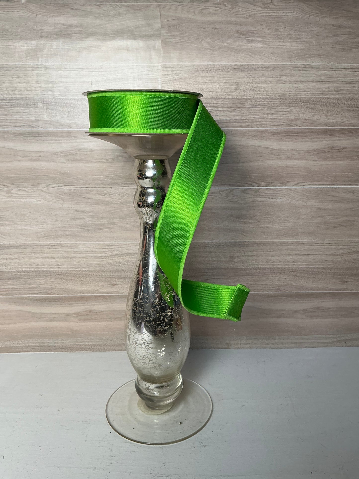1.5"X10YD SATIN FUSED Fresh Green