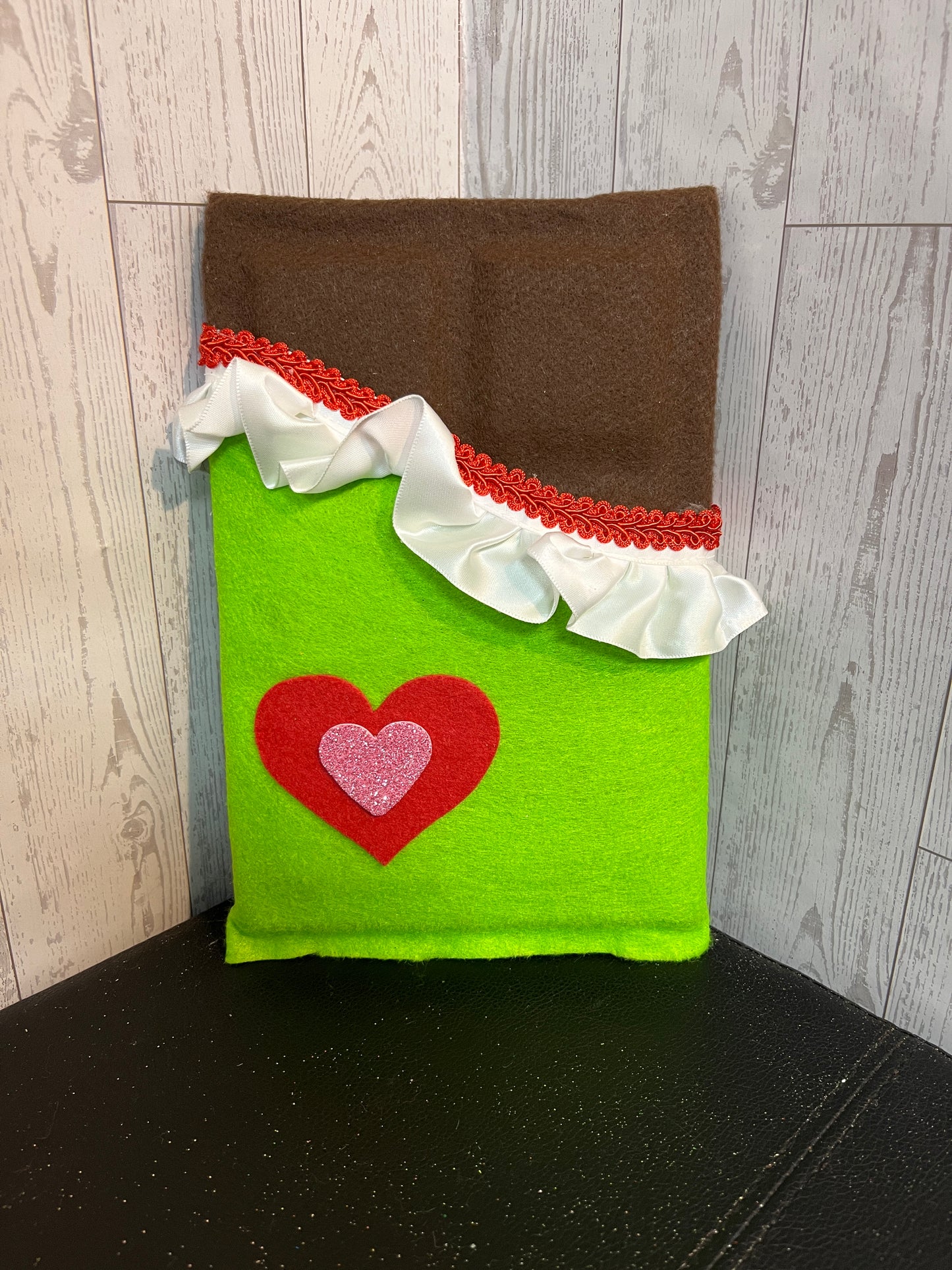 Faux Chocolate Candy Bar - Lime w/trim & light pink red heart