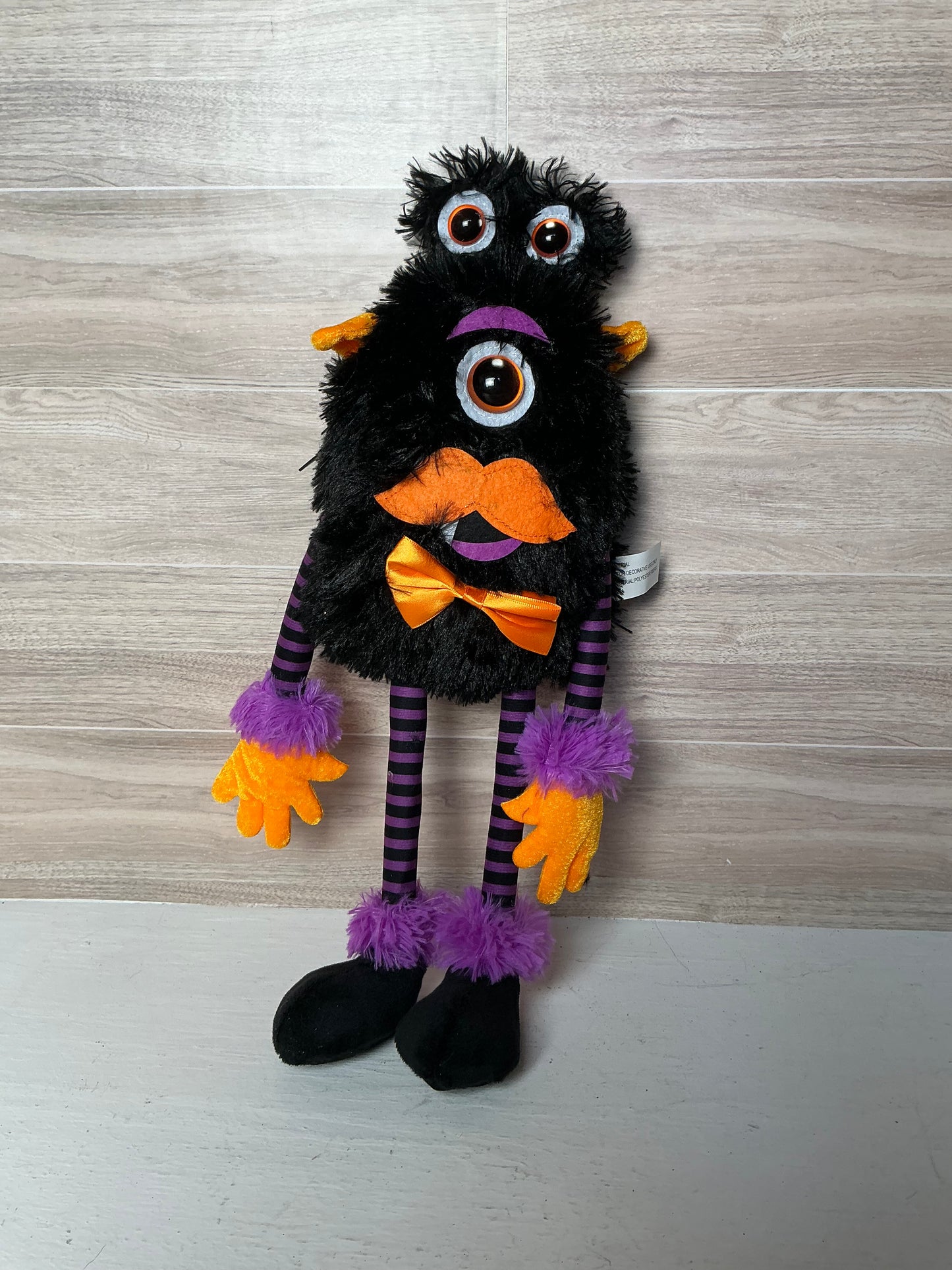 17.25"H PLUSH MONSTER W/Bowtie Attachment