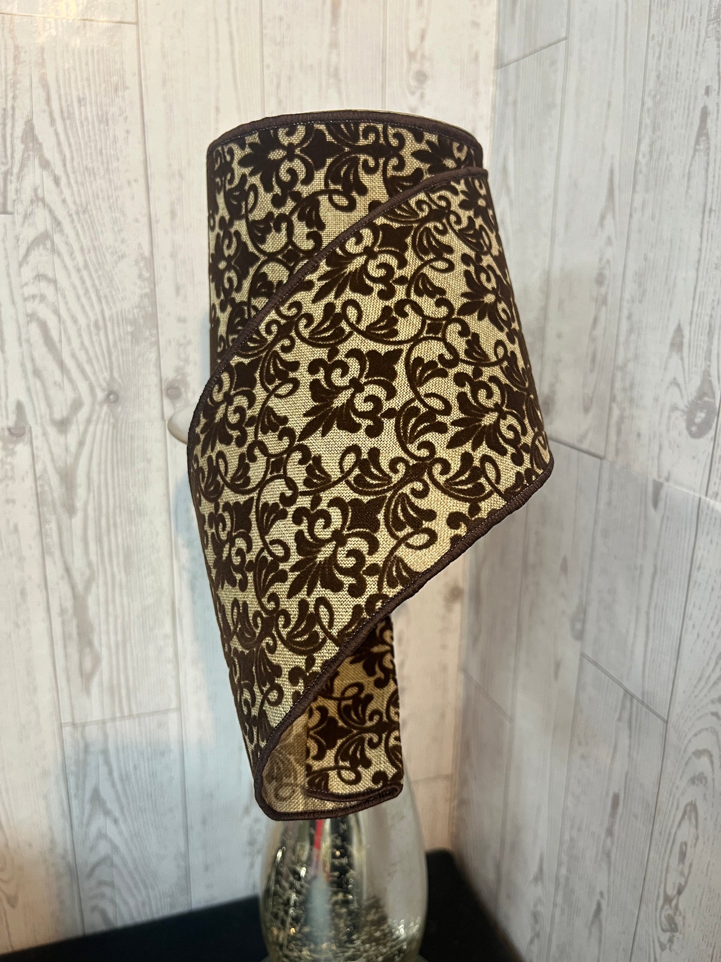 4"X10YD FLOCK DAMASK Beige & Tan