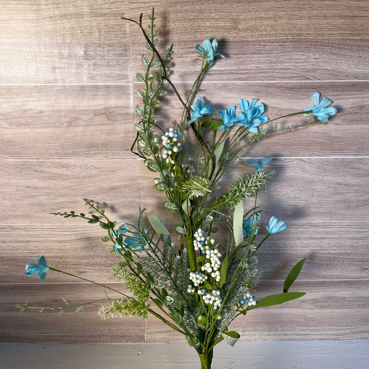 Light Blue Floral Piglet Filler Greenery Stem