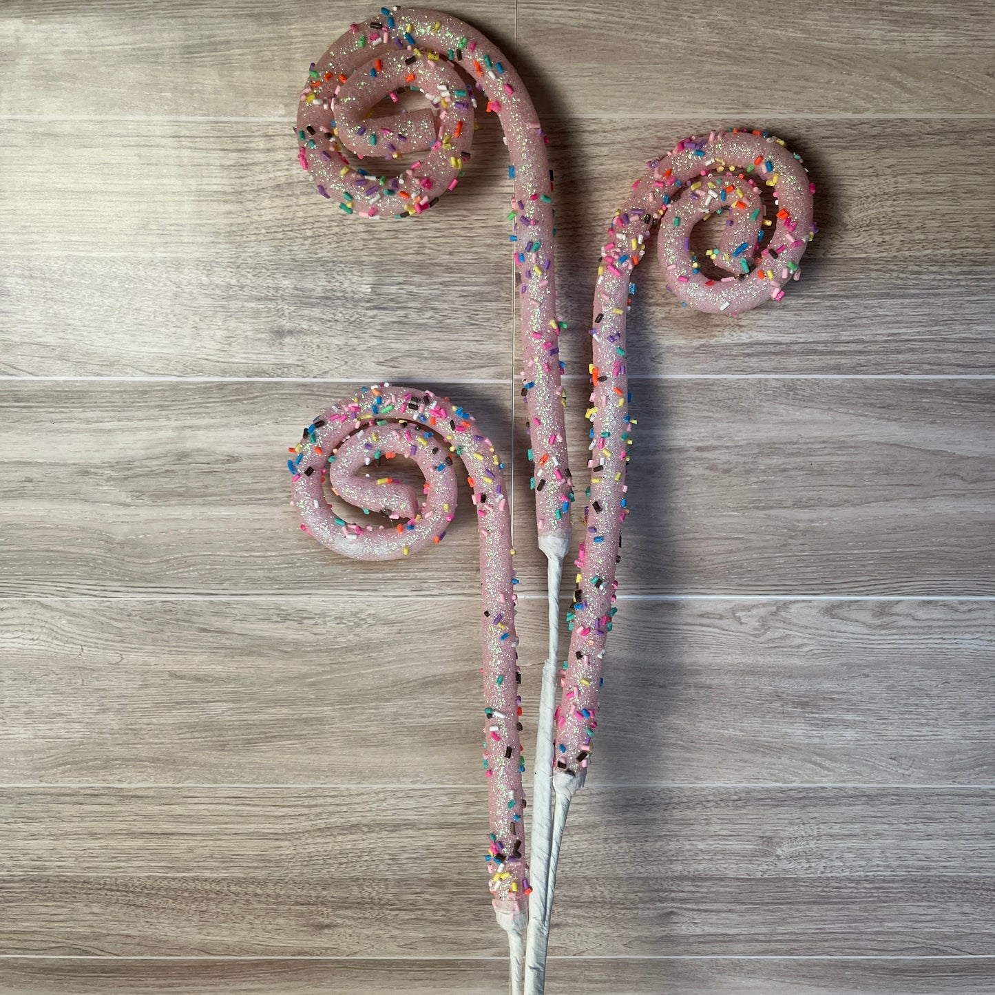 Candy Sprinkle Curly Que Spray