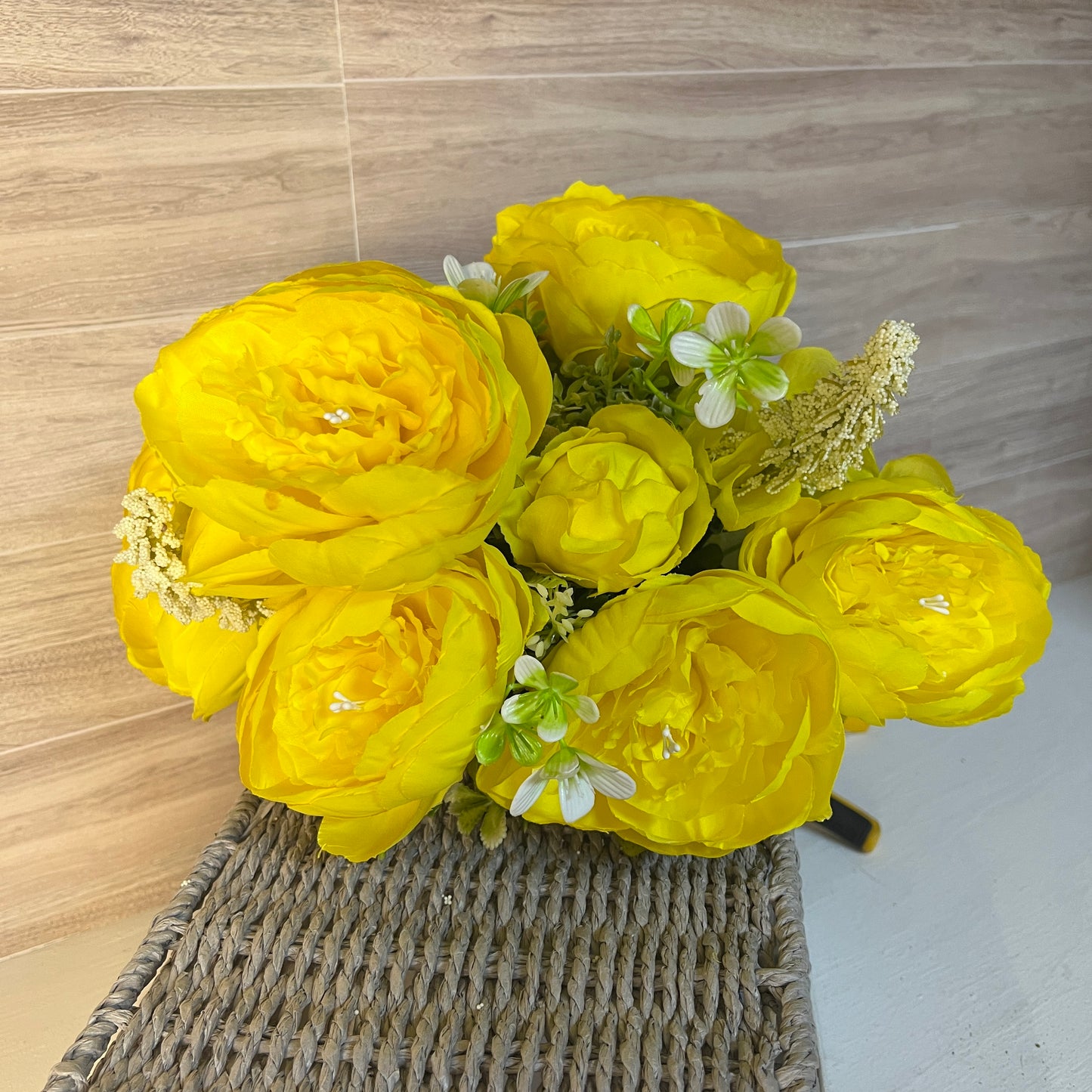 Yellow Passionate Peony W/ Foliage Bush (13stem)