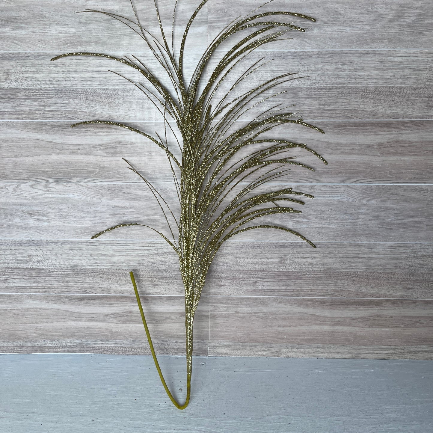 Pineapple Wispy Spray- Gold