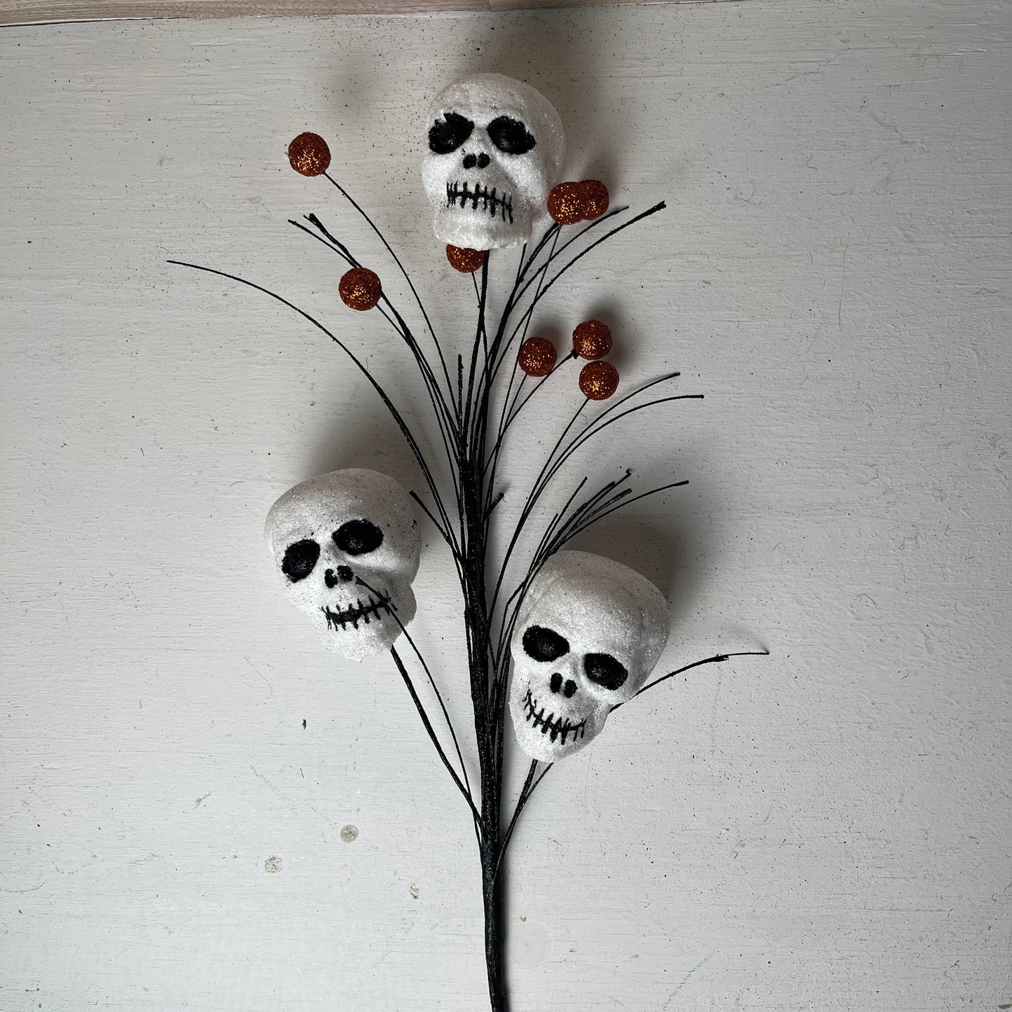 30"L Glitter Skull Spray Black Orange White