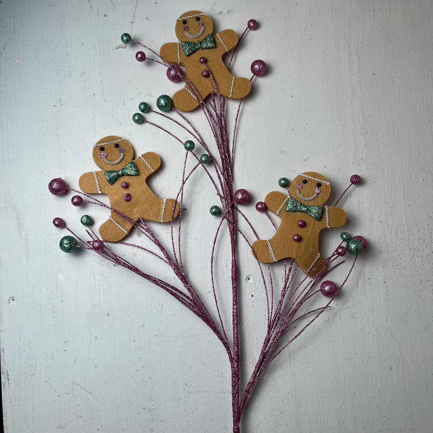 36" Gingerbread Men Spray Brown White Mint Pink