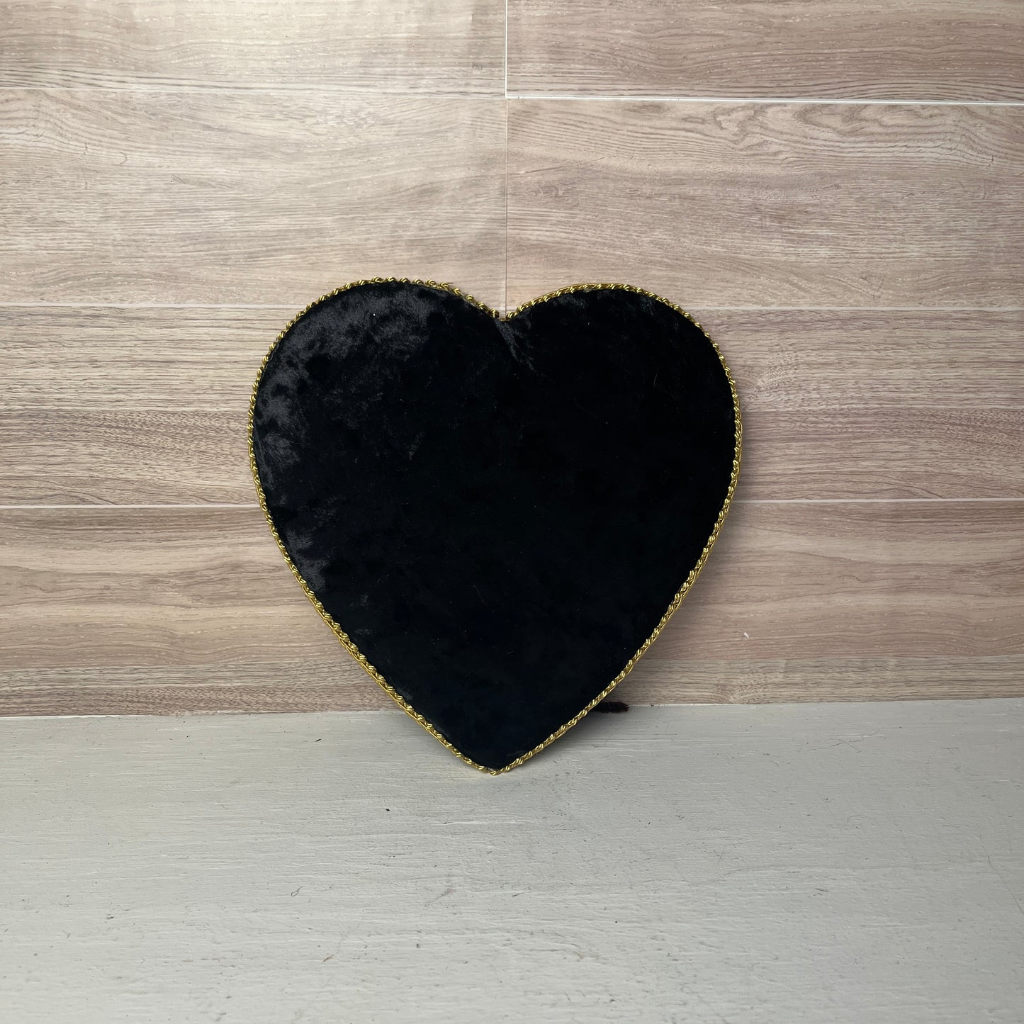 8.5" Black Velvet Heart with trim Attachment
