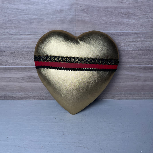 8.5" Gold Metallic with Trims Heart Attachment