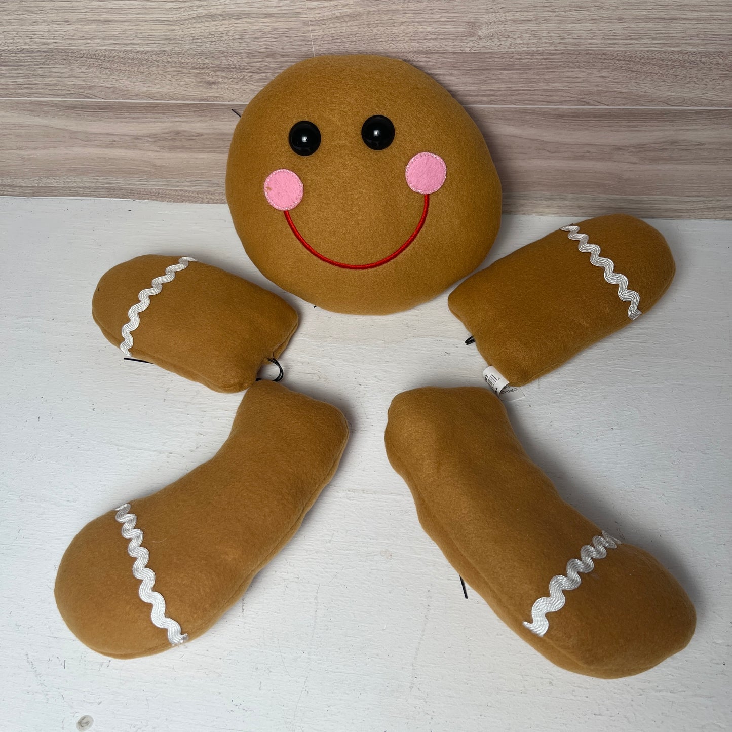5 PC 21"H GINGERBREAD DECOR KIT- Tan Ivory