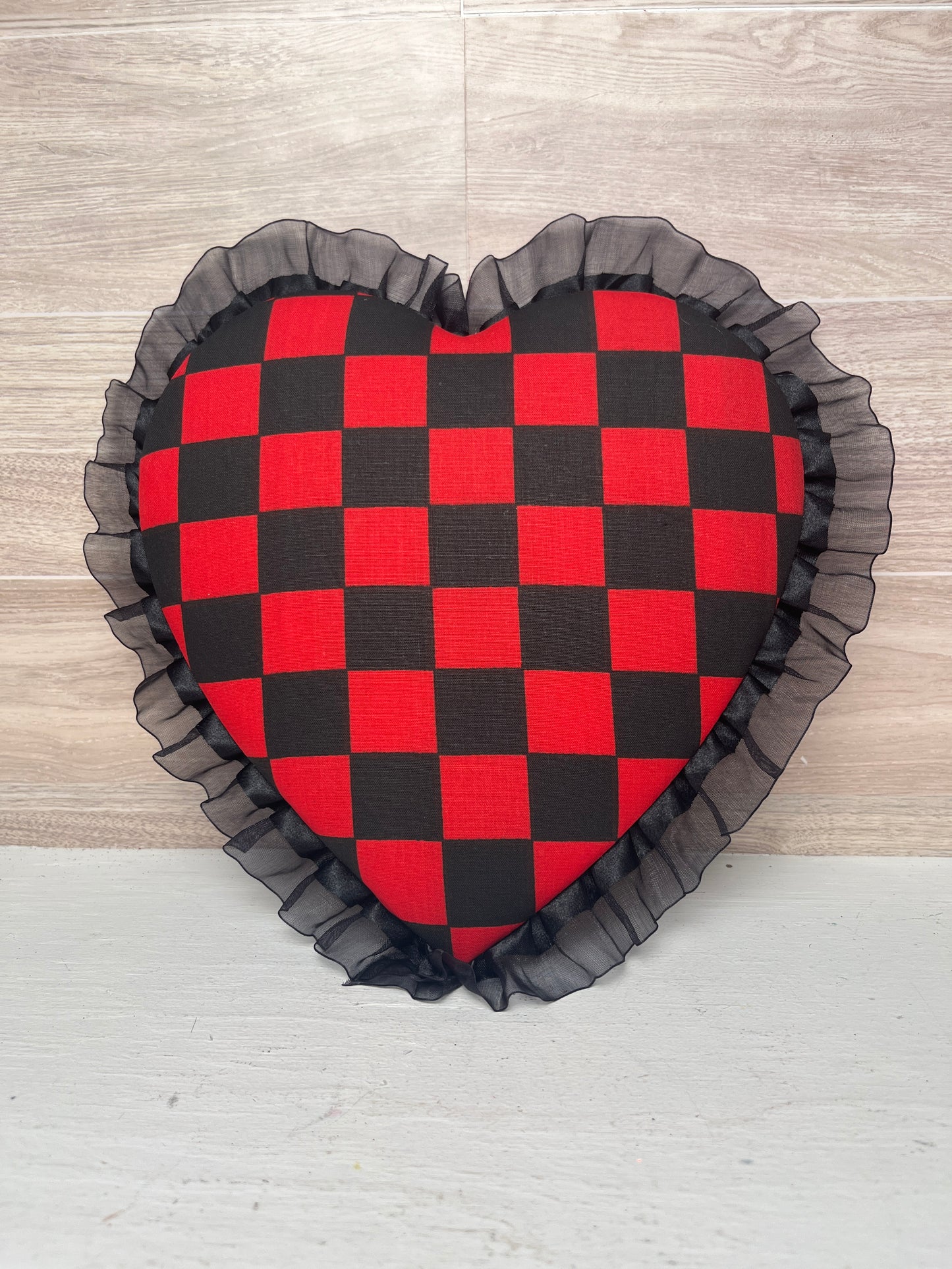 8.5" Red & Black Checker w/ Black Lace Trim Heart Attachment